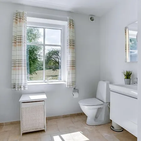 Jeppe - 50m To The Fjord By Interhome Feriehus