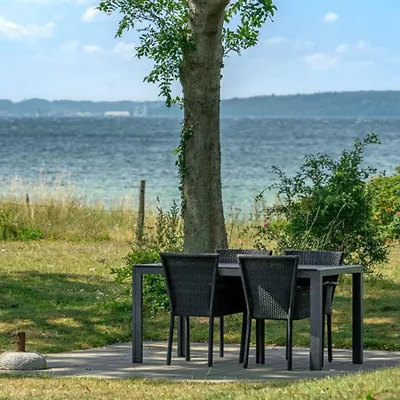 Feriehus Jeppe - 50m To The Fjord By Interhome