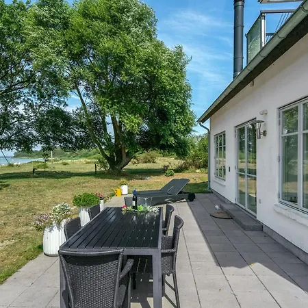 Jeppe - 50m To The Fjord By Interhome Feriehus